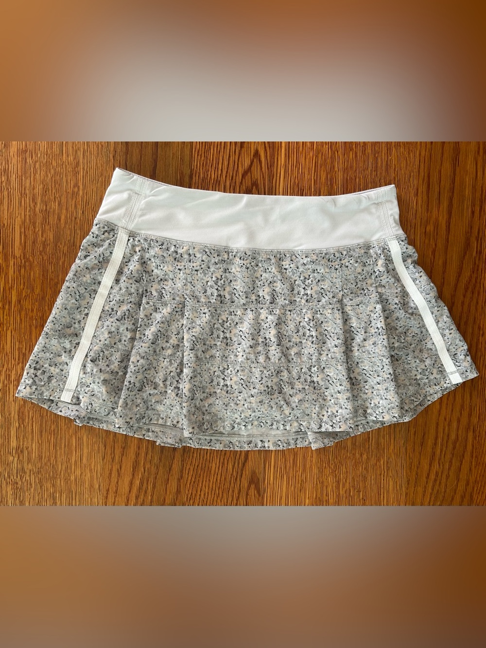 lululemon Pace Rival Skirt – Petite Fleur Silver Spoon - Size 6